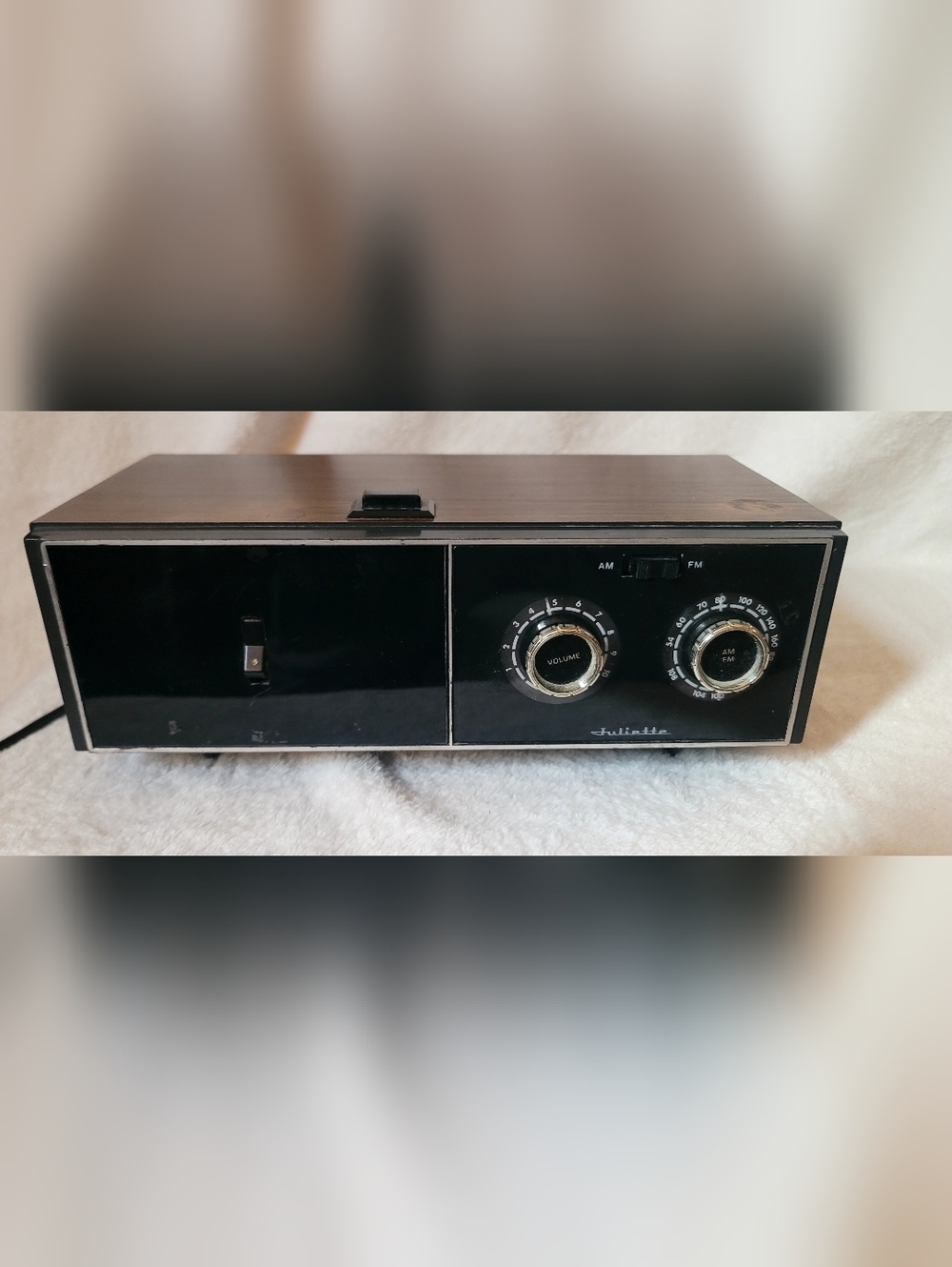 VTG Topp Juliette Solid State AM/FM Clock Radio Wood Look FCR-1060A *Read